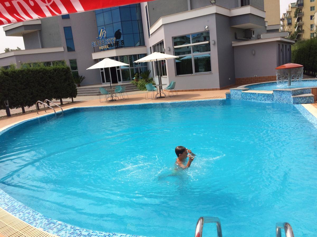 Blue Sky Hotel *